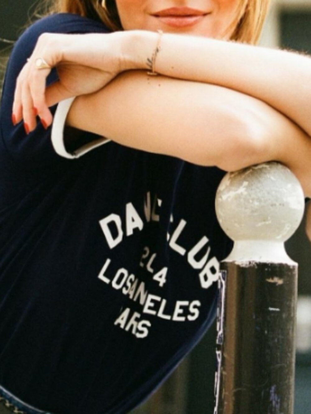 Sezane Dance Club Tee in Navy/Ecru size XL